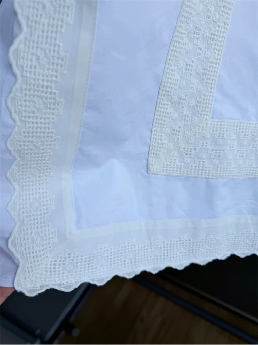 NWOT Helsa White Eyelet Long Sleeve Cotton Shirt, Size XXS/XS/S - Picture 12 of 16